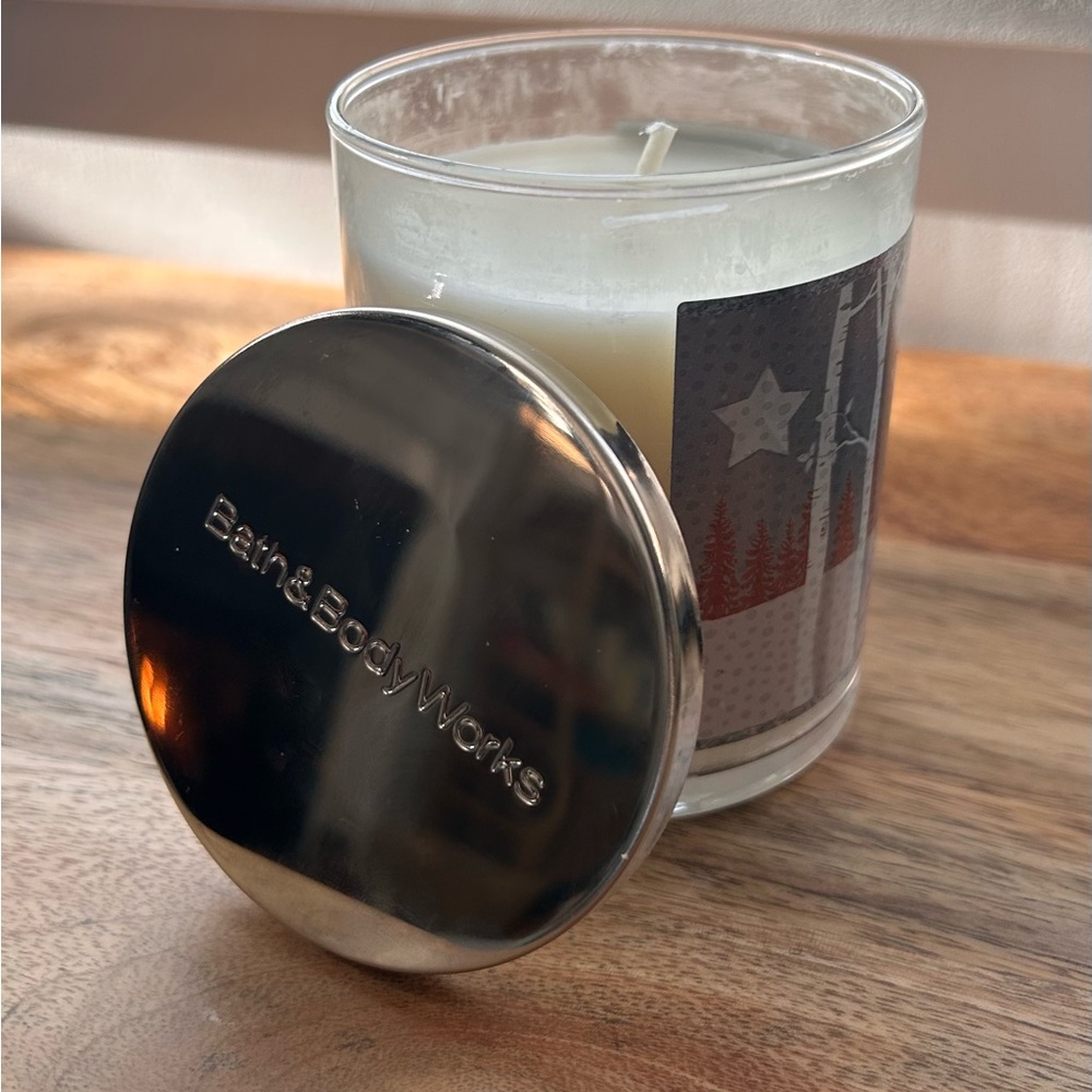 Bath & Body Works Frosted Cranberry Candle with Silver Lid
